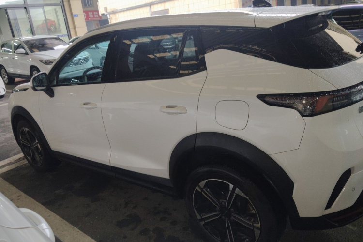 领克06 EM-P 2023款 EM-P 126长续航Pro车身外观4