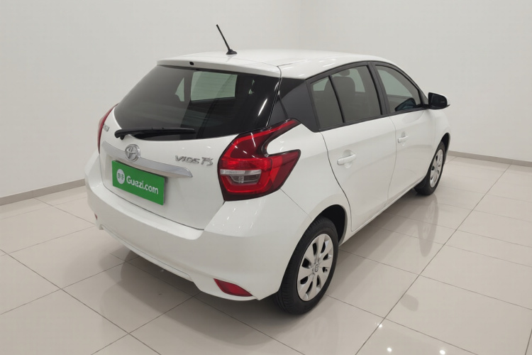 丰田 威驰FS 2021款 1.5L CVT锋驰版车身外观7