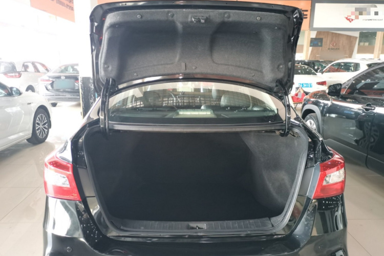 日产 轩逸 2021款 经典 1.6XE CVT舒适版局部细节23