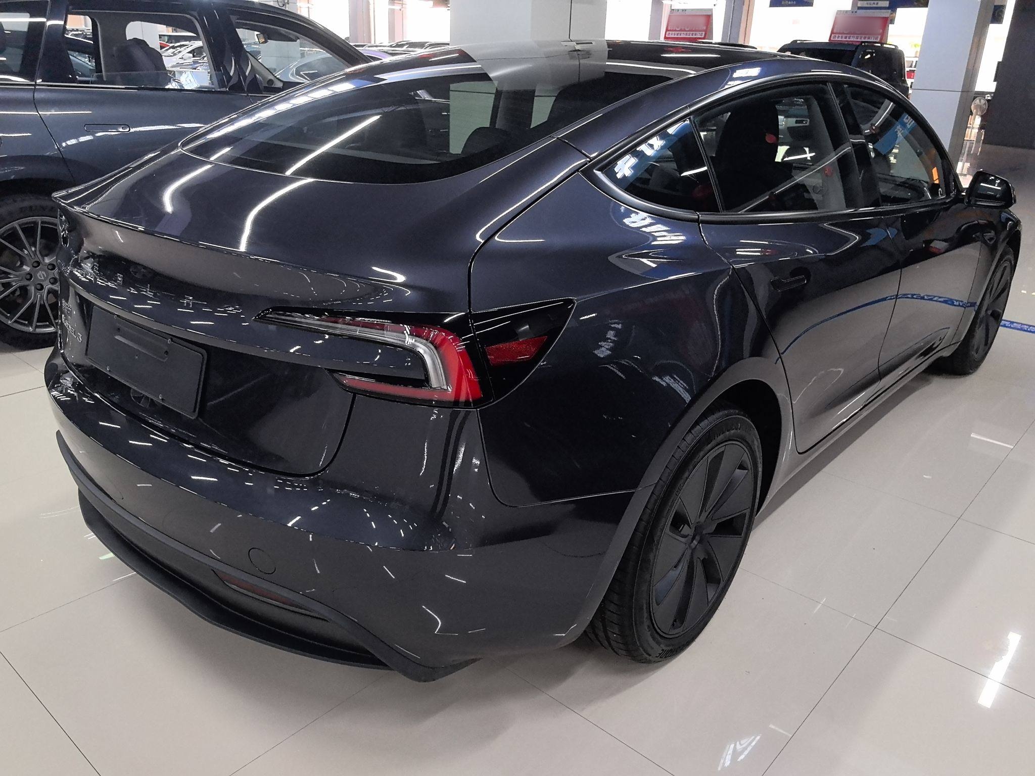 特斯拉 Model 3 2025款 后轮驱动版