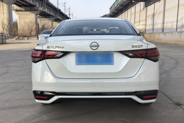 日产 轩逸 2023款 1.6L CVT舒享版车身外观6005
