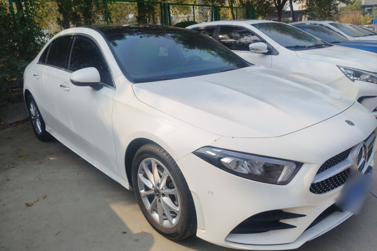 奔驰A级 2022款 A 200 L 运动轿车时尚型车身外观6002