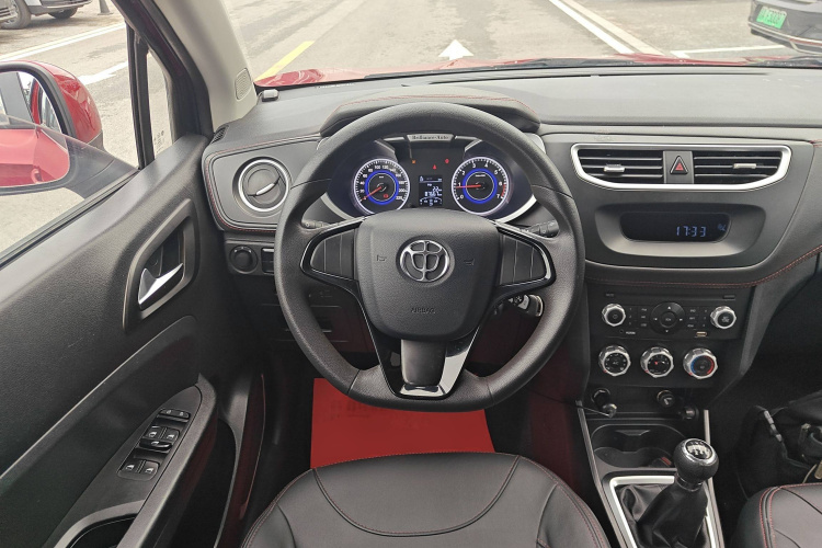 中华V3 2016款 1.5L 手动舒适型局部细节13