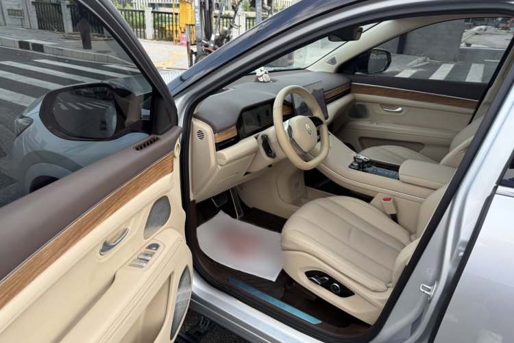 鸿蒙智行 问界M7 2024款 1.5T 后驱Plus版 5座中控内饰7002