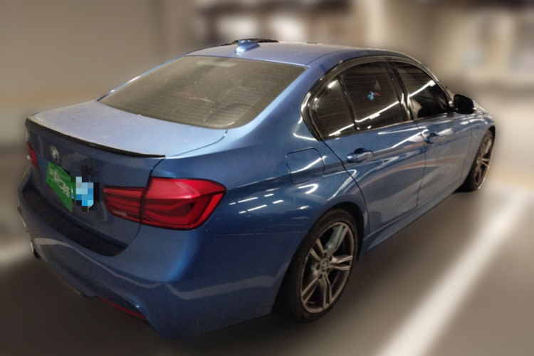 宝马3系 2017款 320i M运动型车身外观7