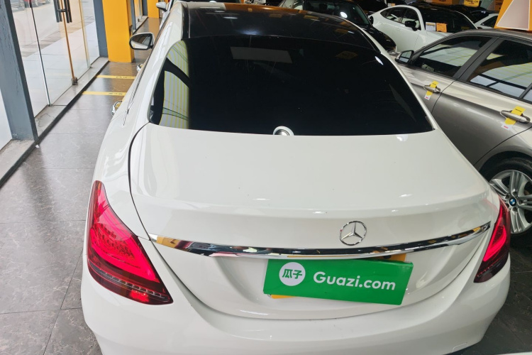 奔驰C级 2019款 C 180 L 时尚型运动版车身外观6004