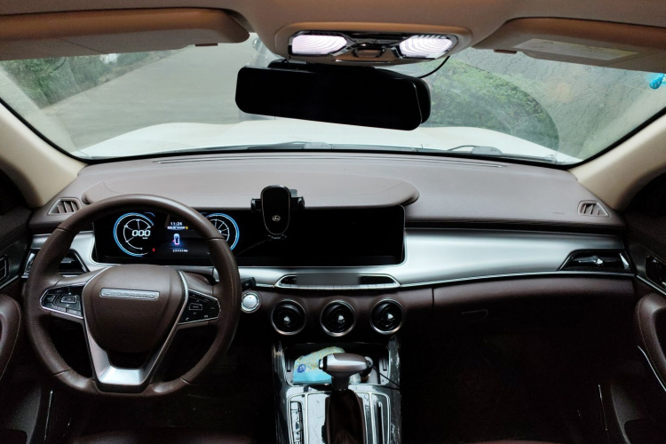 猎豹汽车 Mattu 2018款 1.6T GDI DCT精英型中控内饰12