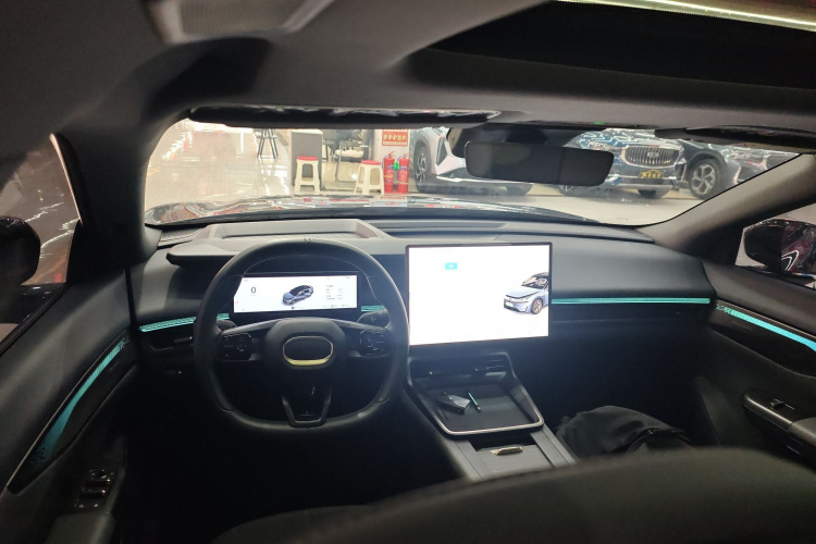 领克07 2024款 EM-P 126长续航 Halo中控内饰12