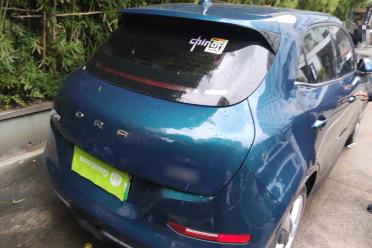 欧拉好猫 2021款 400km标准续航 维纳斯版 磷酸铁锂车身外观6005