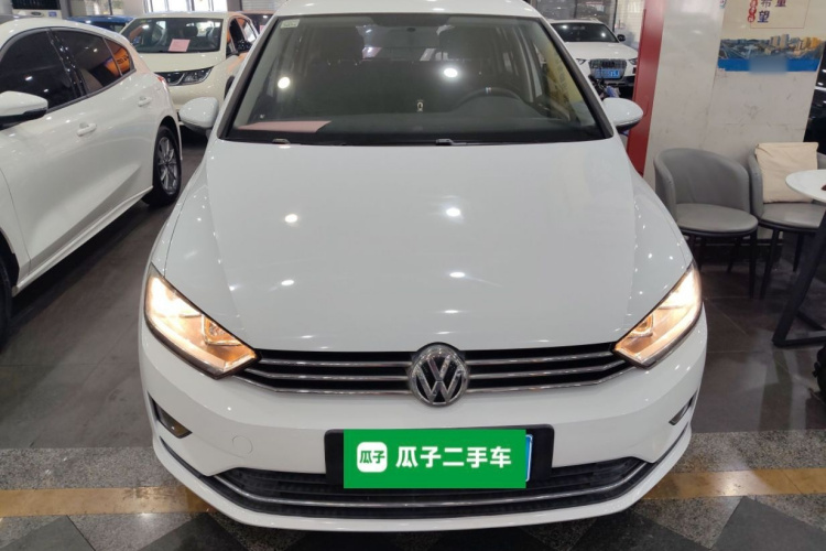 大众 高尔夫·嘉旅 2018款 1.6L 自动舒适型车身外观2