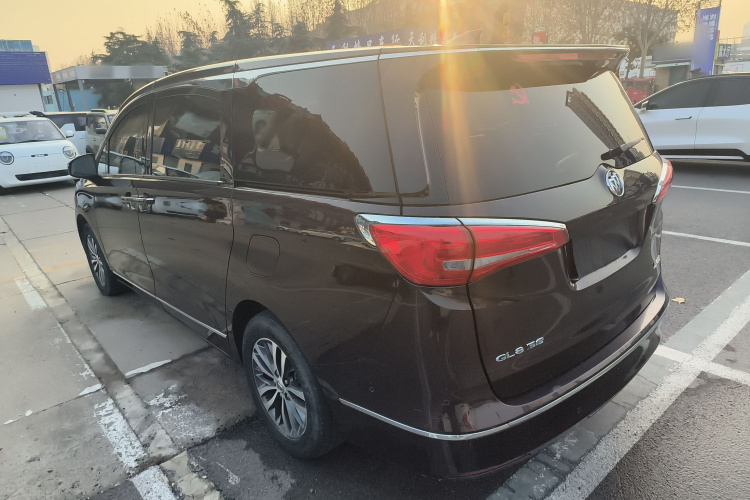 别克GL8 2018款 ES 28T 旗舰型 国VI车身外观4