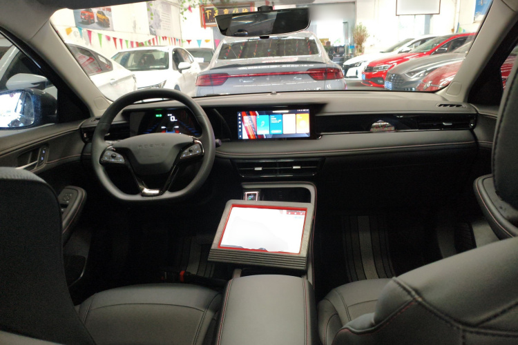 荣威i5 2024款 1.5L CVT尊荣版中控内饰12