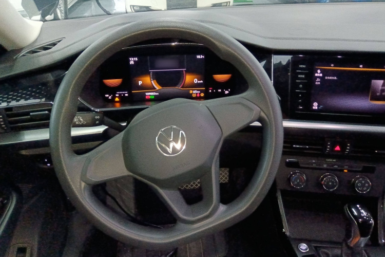 大众 帕萨特 2022款 280TSI 商务版中控内饰13