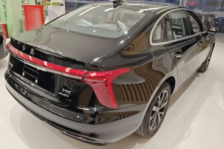 红旗H5 PHEV 2025款 170 超混版车身外观6005