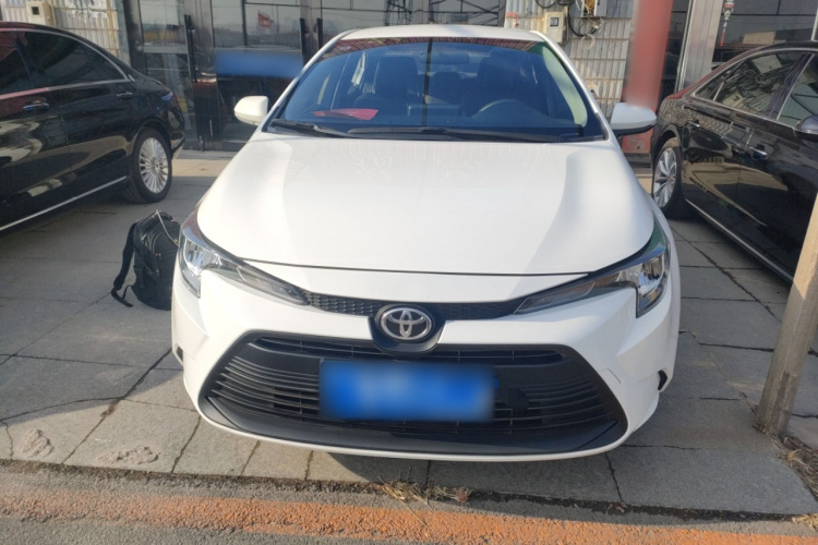 丰田 雷凌 2023款 TNGA 1.5L CVT进取版车身外观2