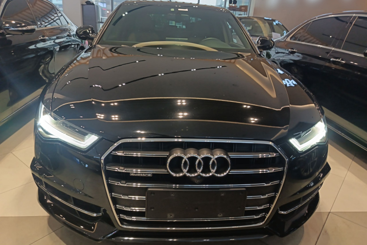 奥迪A6L 2018款 30周年年型 45 TFSI quattro 运动型车身外观6001