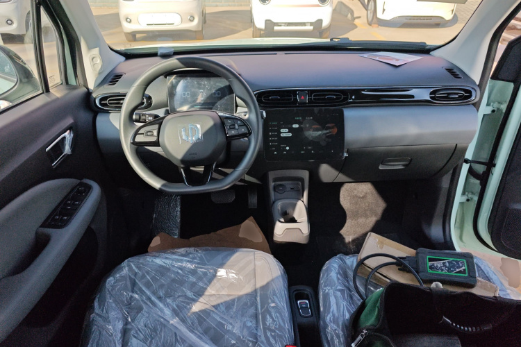 零跑汽车 零跑T03 2025款 310舒享版中控内饰12