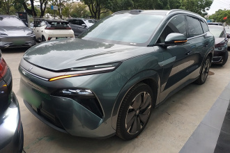 比亚迪 唐L 2025款 EV 600KM四驱激光雷达旗舰型