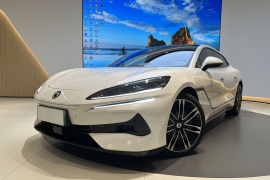 腾势Z9GT 2024款 1100四驱Ultra版