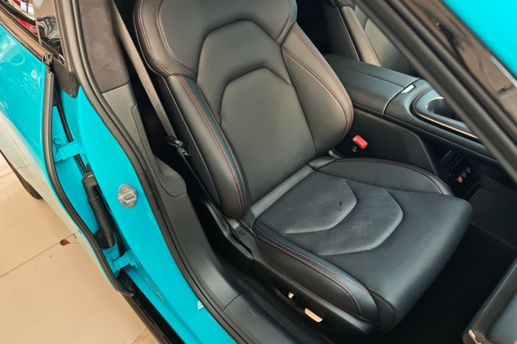 小米汽车 小米SU7 2024款 四驱超长续航高阶智驾Max版局部细节41