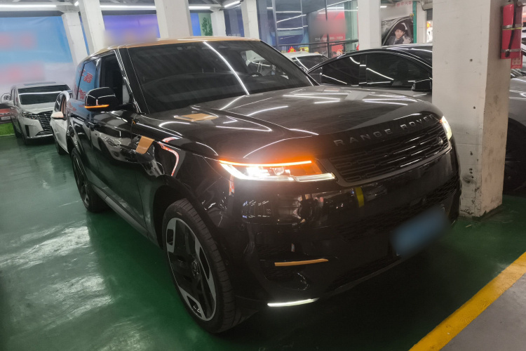 路虎 揽胜运动版 2023款 360PS S车身外观6002