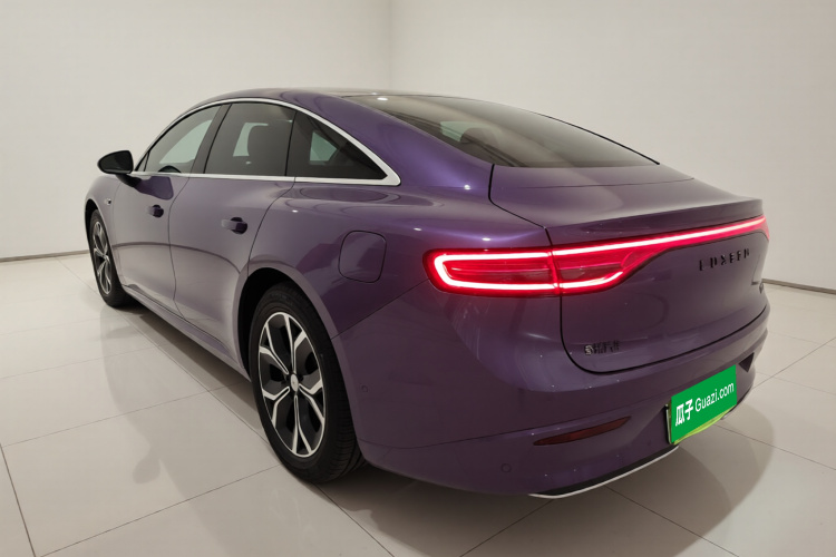 鸿蒙智行 智界S7 2025款 705km Pro车身外观5