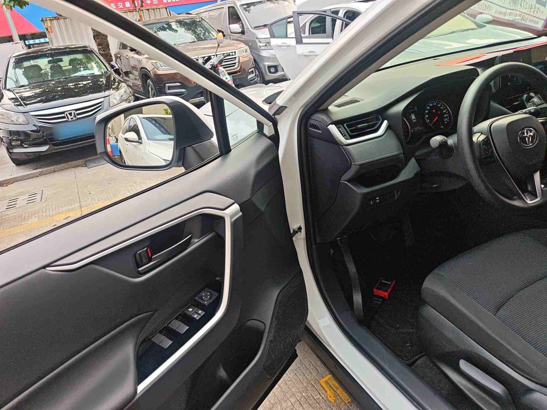 车辆驾驶位内饰展示