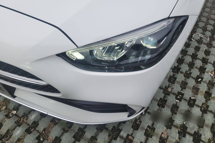 奔驰C级 2023款 C 200 L 运动版局部细节36