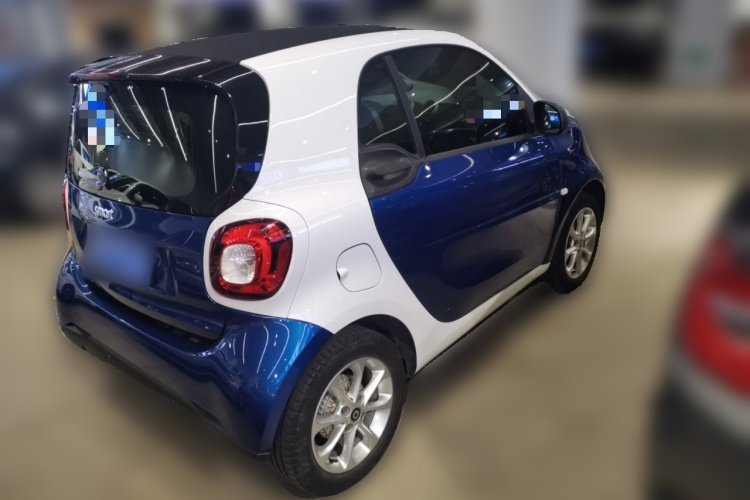 smart fortwo 2018款 1.0L 52千瓦硬顶灵动版 国V车身外观7