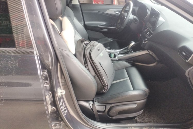 现代 菲斯塔 2019款 280TGDi 运动版 国VI局部细节41