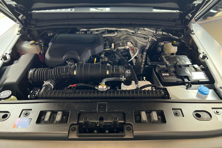 212 T01 2024款 2.0T 机械师中控内饰7011