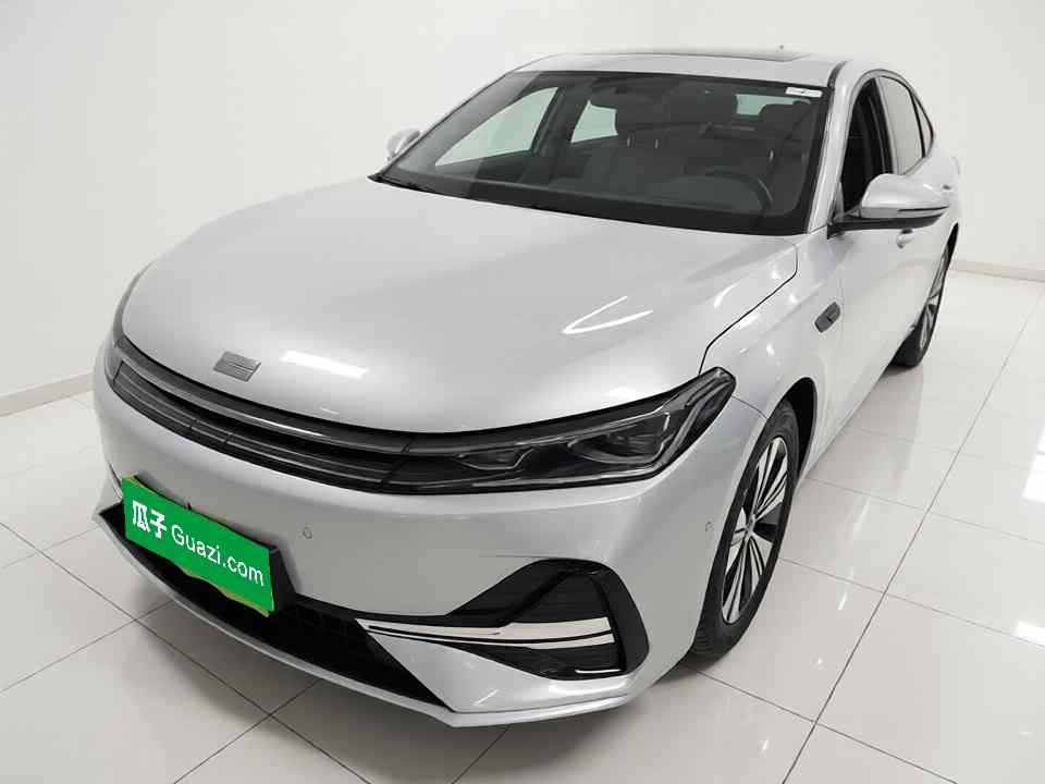 吉利银河 银河A7 2025款 EM-i 150km 探索+版(2)