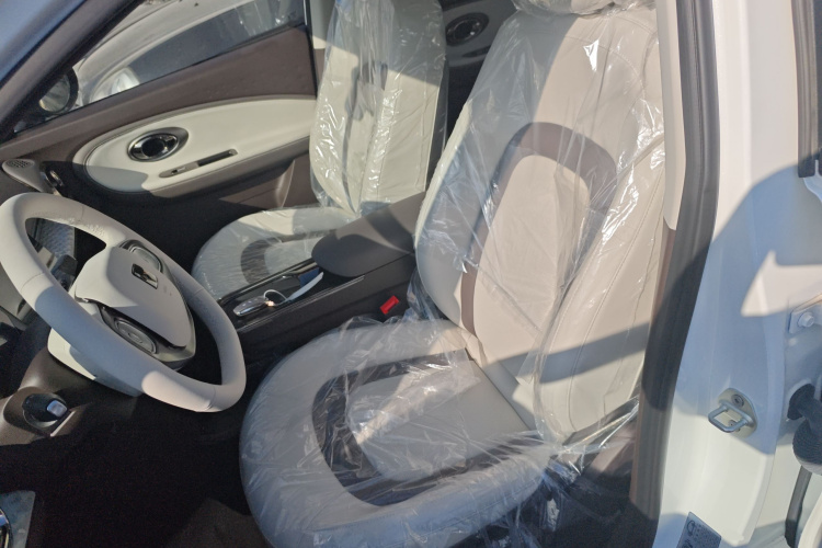 江淮钇为 钇为3 2024款 挚爱版 330km Air局部细节19