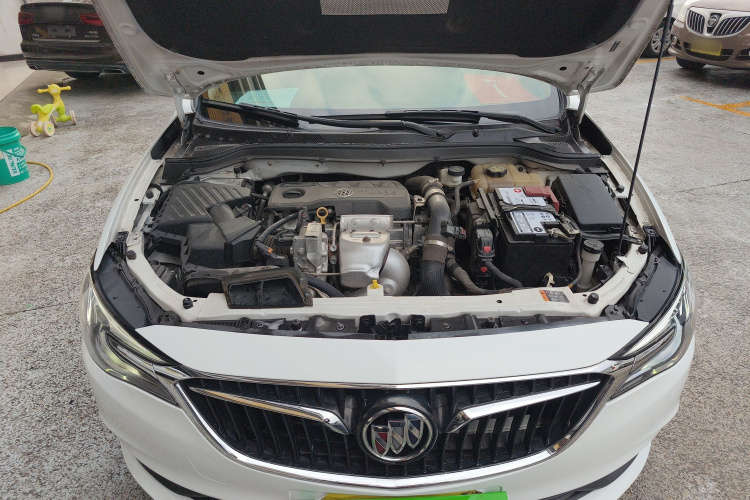 别克 英朗 2021款 改款 1.3T 自动轻混动精英型机舱底盘24