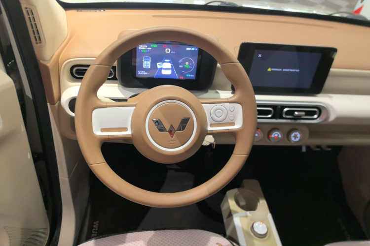 五菱汽车 宏光MINIEV 2024款 第三代 215km 进阶版中控内饰13