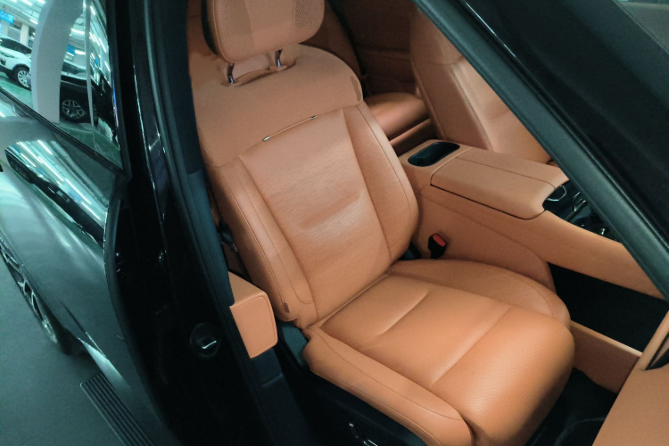 领克900 2025款 2.0T Ultra局部细节41