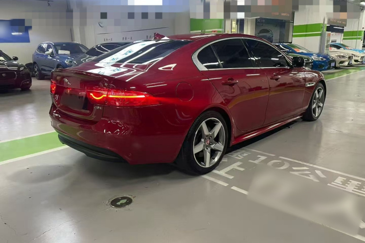 捷豹XE 2015款 2.0T 200PS R-Sport车身外观6007