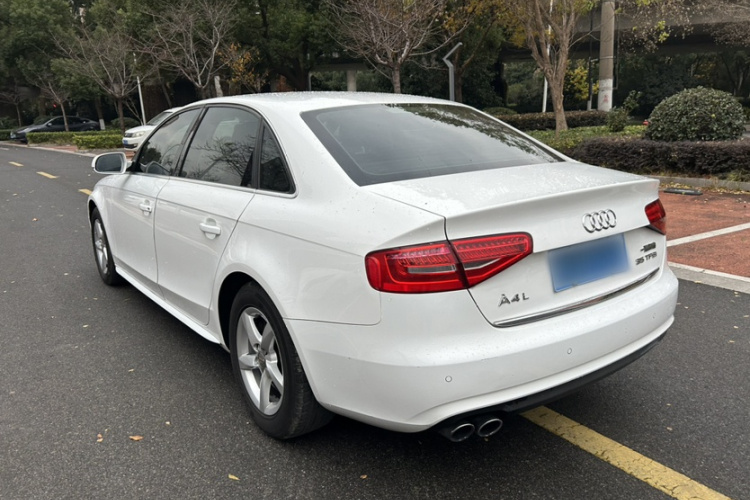 奥迪A4L 2015款 35 TFSI 自动标准型车身外观6005