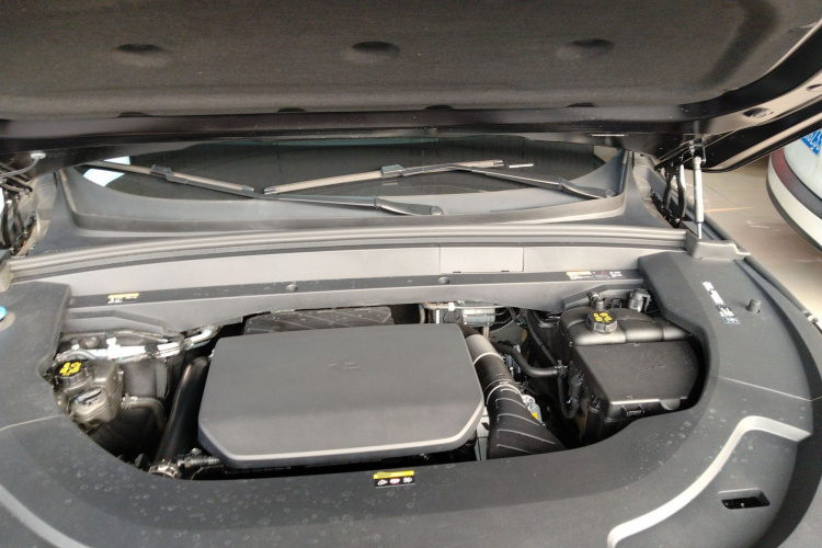 理想汽车 理想L7 2023款 Pro机舱底盘24