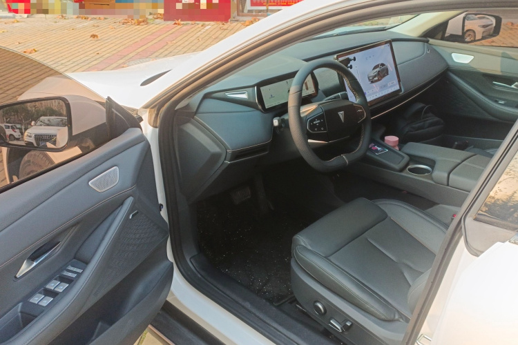 深蓝汽车 深蓝SL03 2022款 1.5L 1200增程版中控内饰20