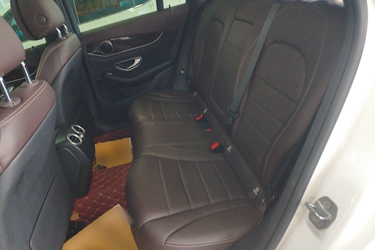 奔驰GLC 2018款 改款 GLC 260 4MATIC 动感型中控内饰7004