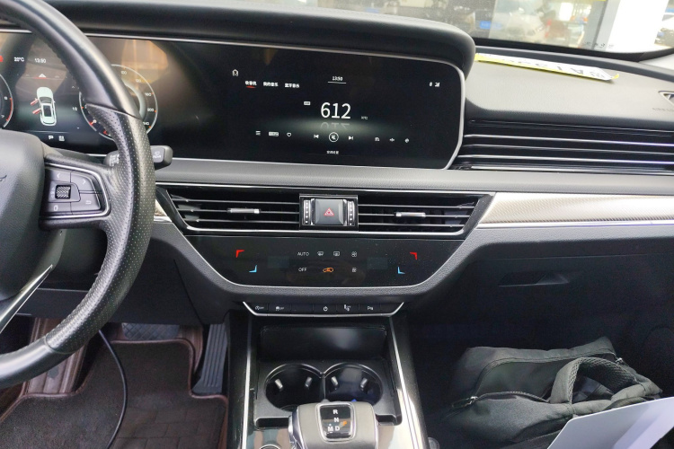 红旗HS5 2019款 2.0T 智联旗享版局部细节16