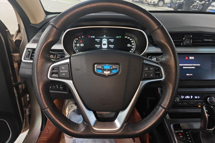 吉利汽车 帝豪 2018款 1.5L CVT向上互联版中控内饰13