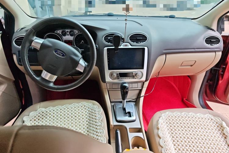 福特 福克斯 2013款 两厢经典 1.8L 自动时尚型中控内饰12