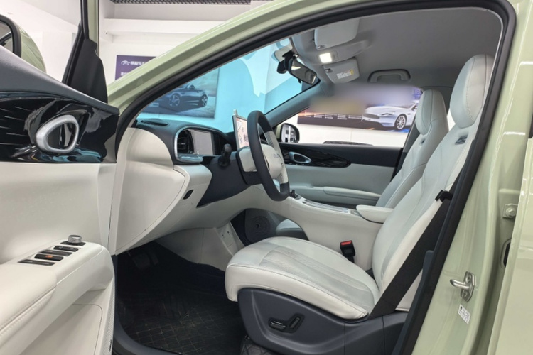 吉利银河 星愿 2025款 UP 410km 探索版中控内饰7003