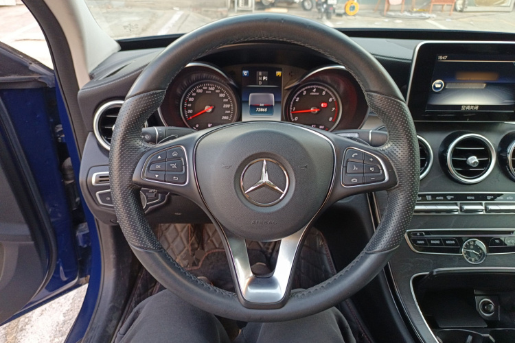 奔驰C级 2017款 C 200 L 运动版中控内饰13