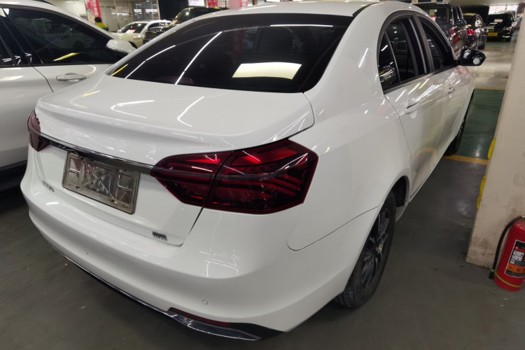 吉利汽车 帝豪 2019款 领军版 1.5L CVT豪华型 国VI车身外观7