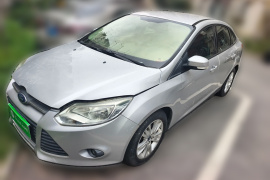 福特 福克斯 2012款 三厢 1.6L 自动舒适型