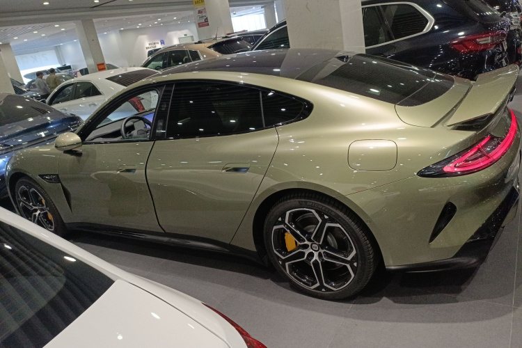 小米汽车 小米SU7 2024款 后驱超长续航高阶智驾Pro版车身外观4