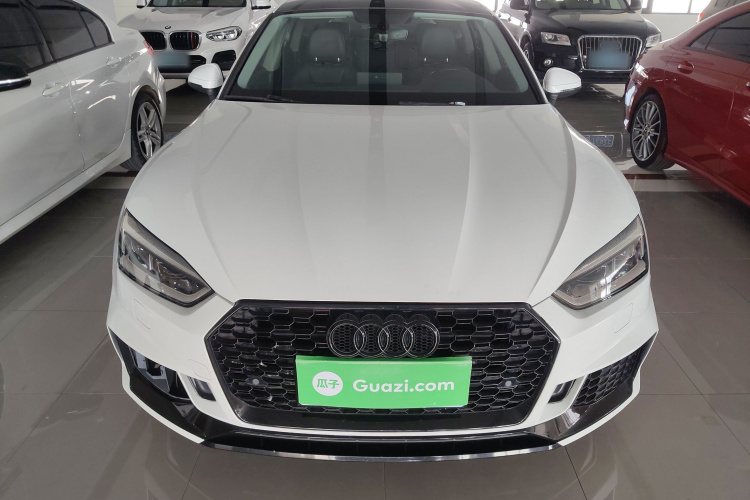 奥迪A5 2017款 Sportback 45 TFSI quattro 运动型车身外观2